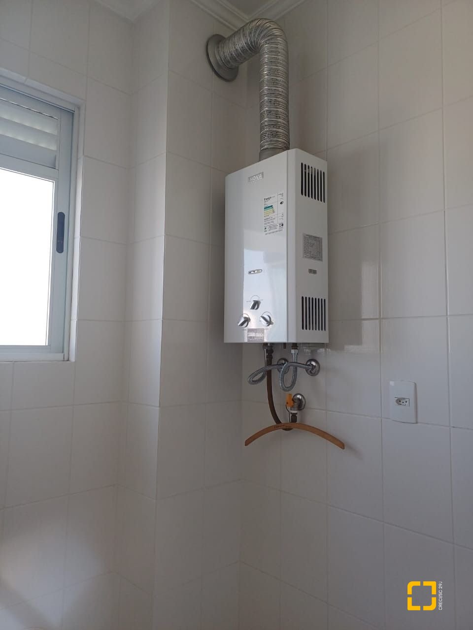 Apartamento com 92m², 3 quartos (sendo 1 suíte), 1 garagem, no bairro Canto em Florianópolis