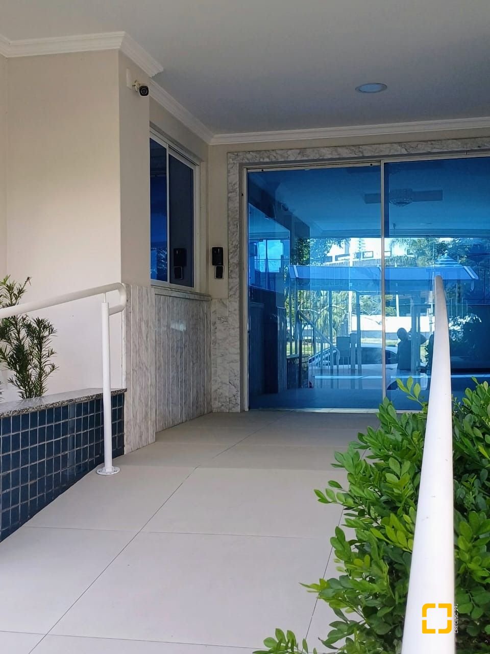 Apartamento com 92m², 3 quartos (sendo 1 suíte), 1 garagem, no bairro Canto em Florianópolis