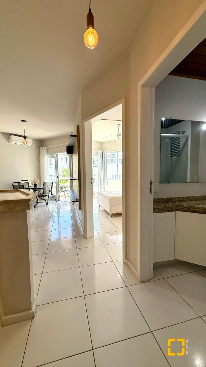 Apartamento com 42m², 1 quarto, 1 garagem, no bairro Ingleses em Florianópolis