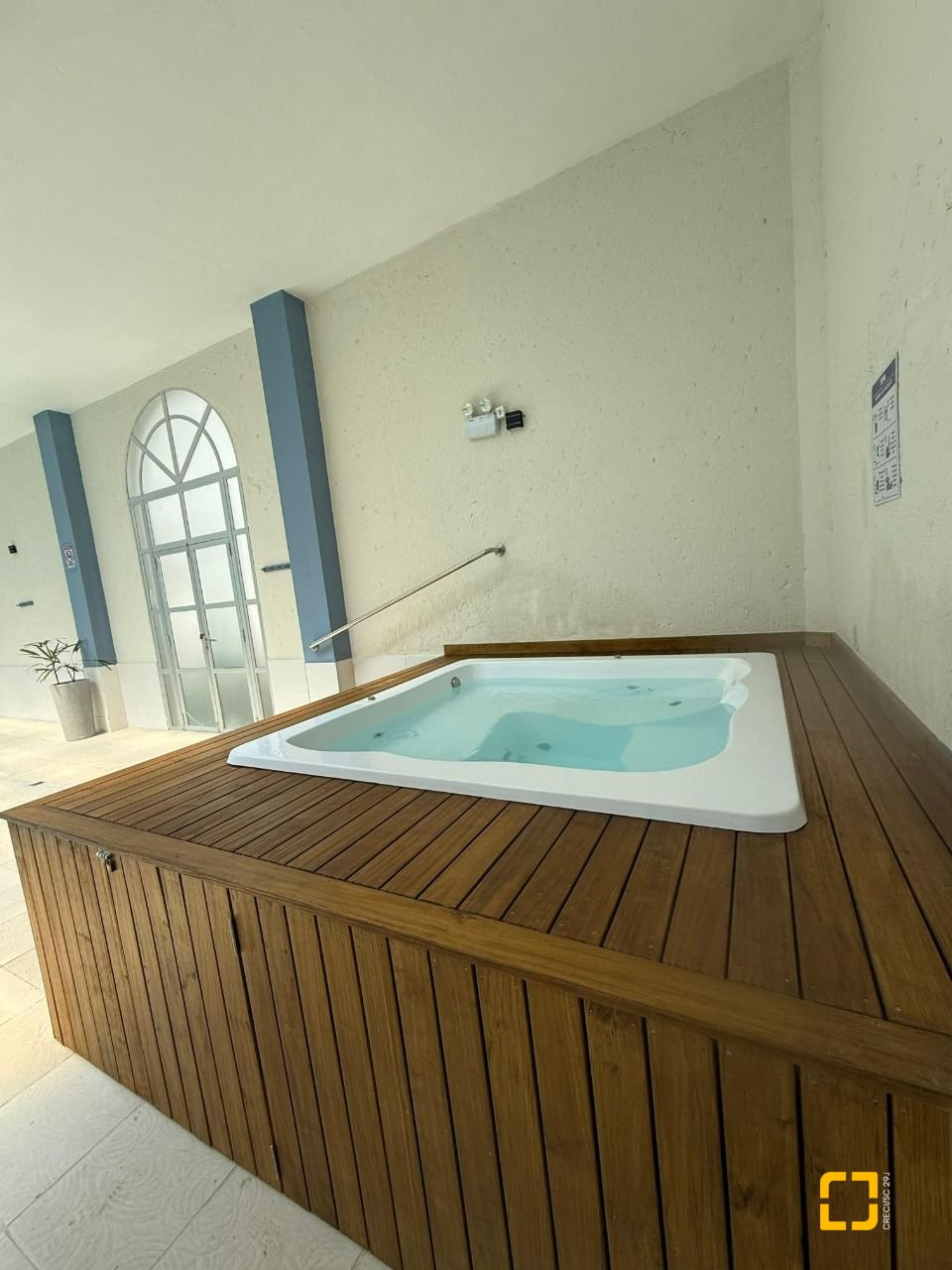 Apartamento com 42m², 1 quarto, 1 garagem, no bairro Ingleses em Florianópolis