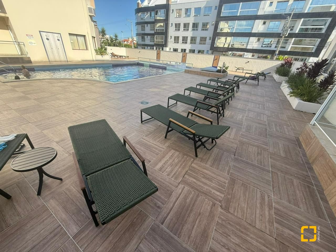 Apartamento com 42m², 1 quarto, 1 garagem, no bairro Ingleses em Florianópolis