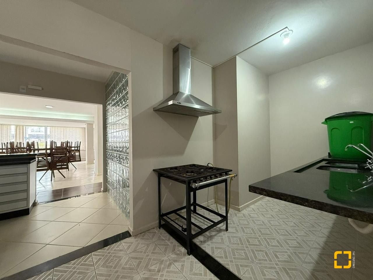 Apartamento com 42m², 1 quarto, 1 garagem, no bairro Ingleses em Florianópolis