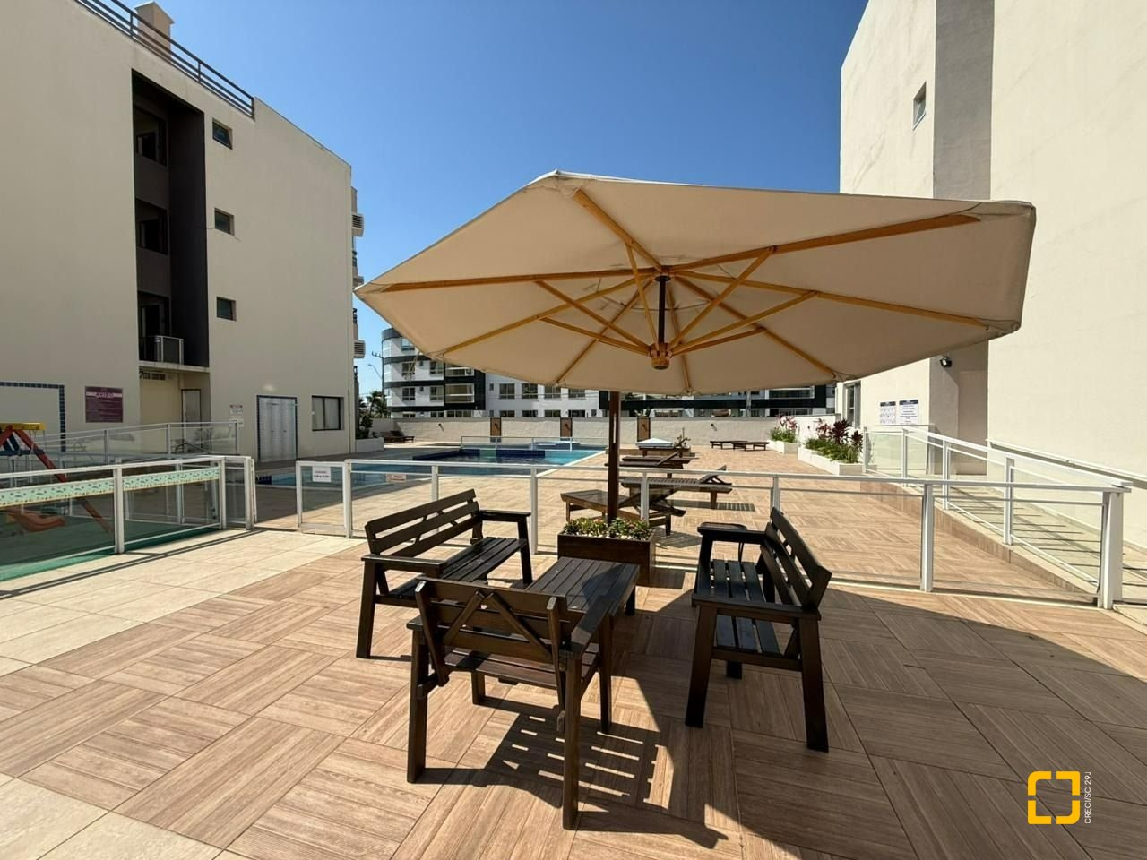 Apartamento com 42m², 1 quarto, 1 garagem, no bairro Ingleses em Florianópolis