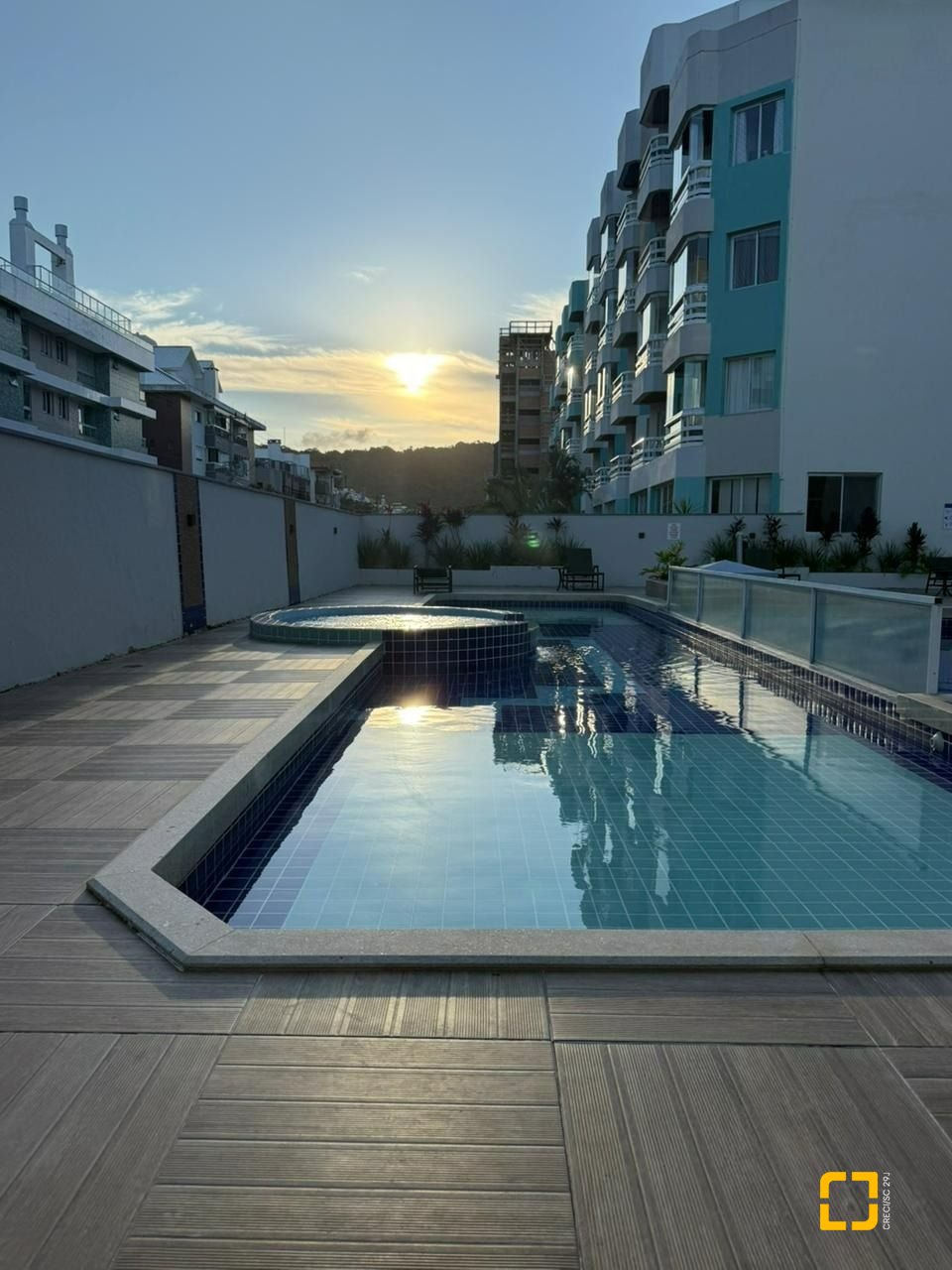 Apartamento com 42m², 1 quarto, 1 garagem, no bairro Ingleses em Florianópolis
