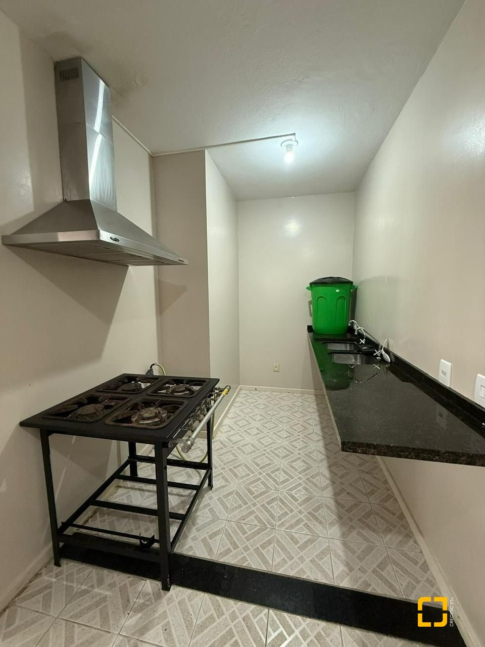 Apartamento com 42m², 1 quarto, 1 garagem, no bairro Ingleses em Florianópolis