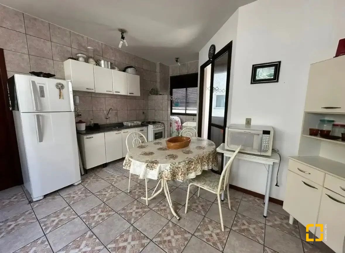 Apartamento com 70m², 3 quartos (sendo 1 suíte), 1 garagem, no bairro Ingleses em Florianópolis