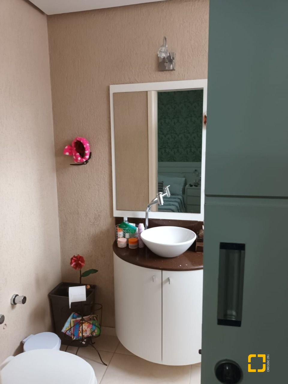 Apartamento com 89m², 4 quartos (sendo 1 suíte), 1 garagem, no bairro Centro em Florianópolis