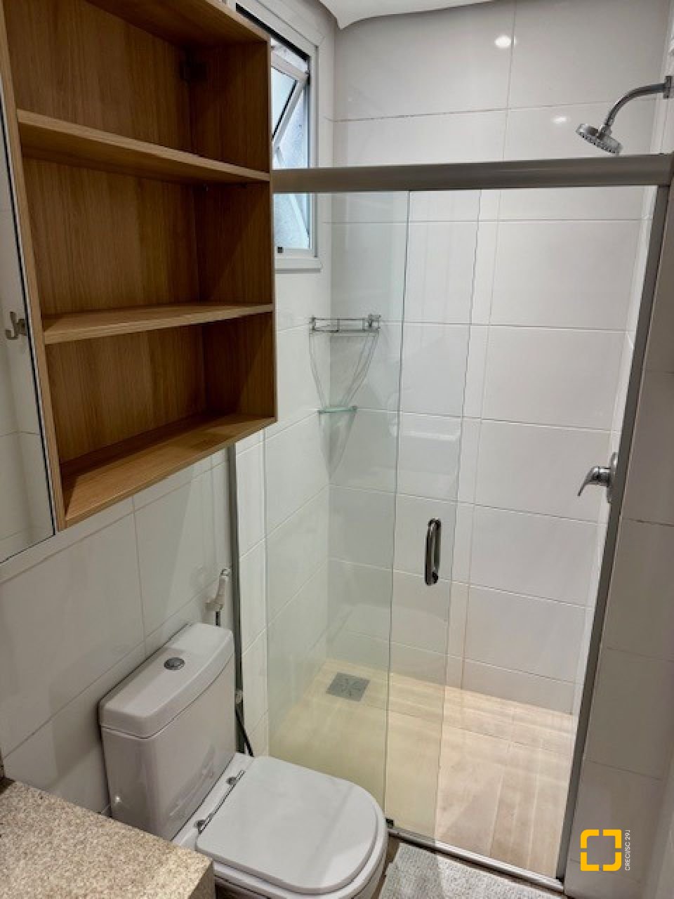 Apartamento com 75m², 3 quartos (sendo 1 suíte), 2 garagens, no bairro Campeche em Florianópolis