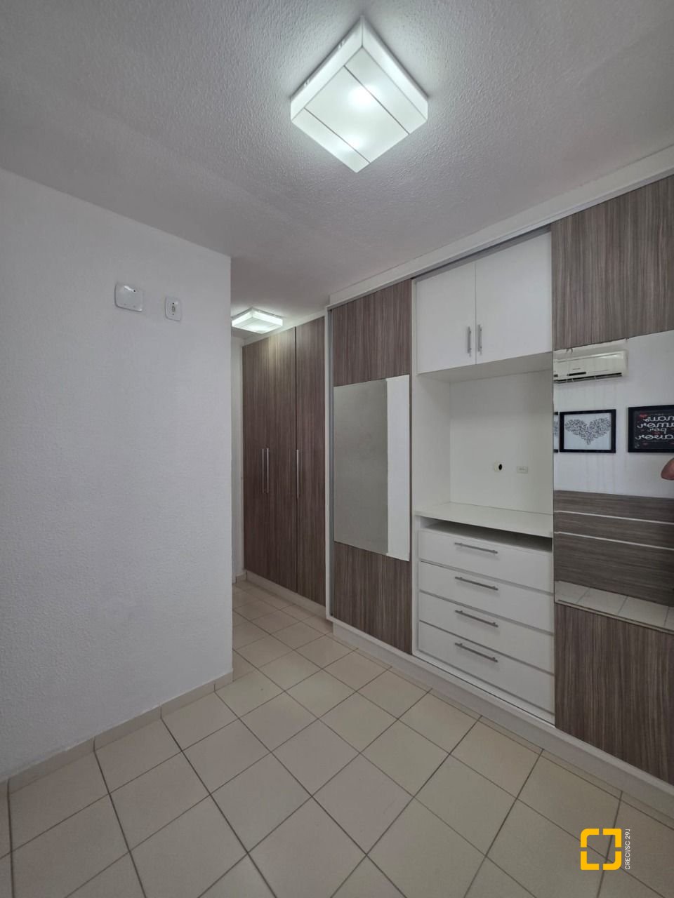 Casa de Condomínio com 67m², 3 quartos, 2 garagens, no bairro Bela Vista em Palhoça