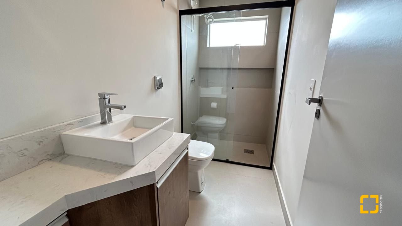 Apartamento com 89m², 4 quartos (sendo 1 suíte), 1 garagem, no bairro Trindade em Florianópolis