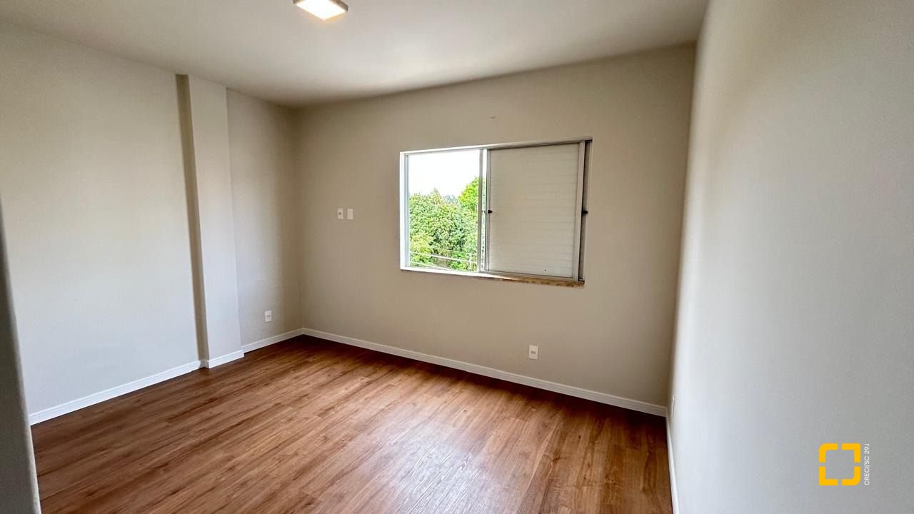Apartamento com 89m², 4 quartos (sendo 1 suíte), 1 garagem, no bairro Trindade em Florianópolis