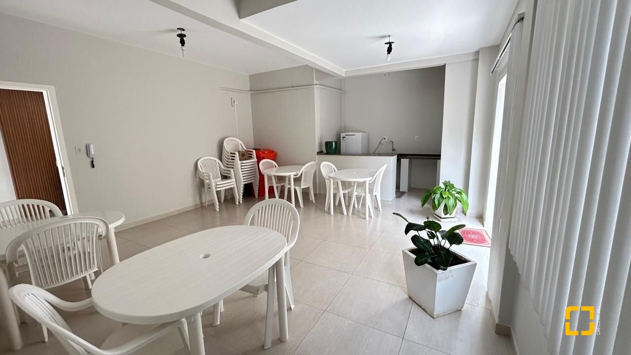 Apartamento com 89m², 4 quartos (sendo 1 suíte), 1 garagem, no bairro Trindade em Florianópolis
