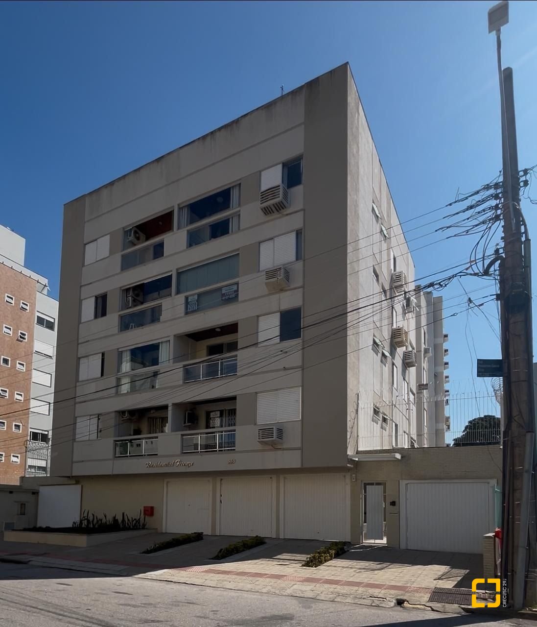Apartamento com 89m², 4 quartos (sendo 1 suíte), 1 garagem, no bairro Trindade em Florianópolis