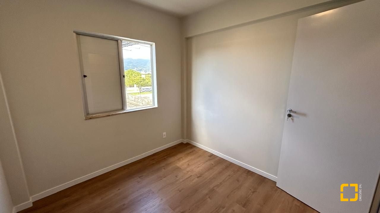 Apartamento com 89m², 4 quartos (sendo 1 suíte), 1 garagem, no bairro Trindade em Florianópolis