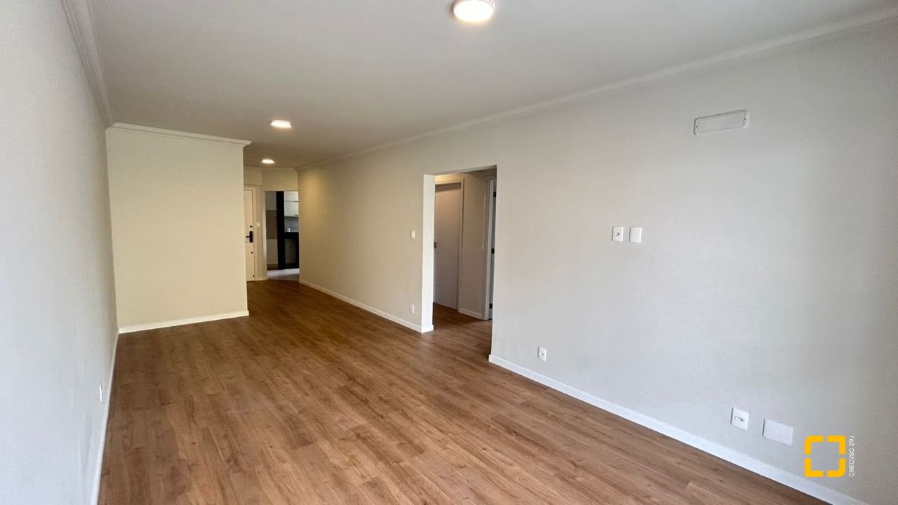 Apartamento com 89m², 4 quartos (sendo 1 suíte), 1 garagem, no bairro Trindade em Florianópolis