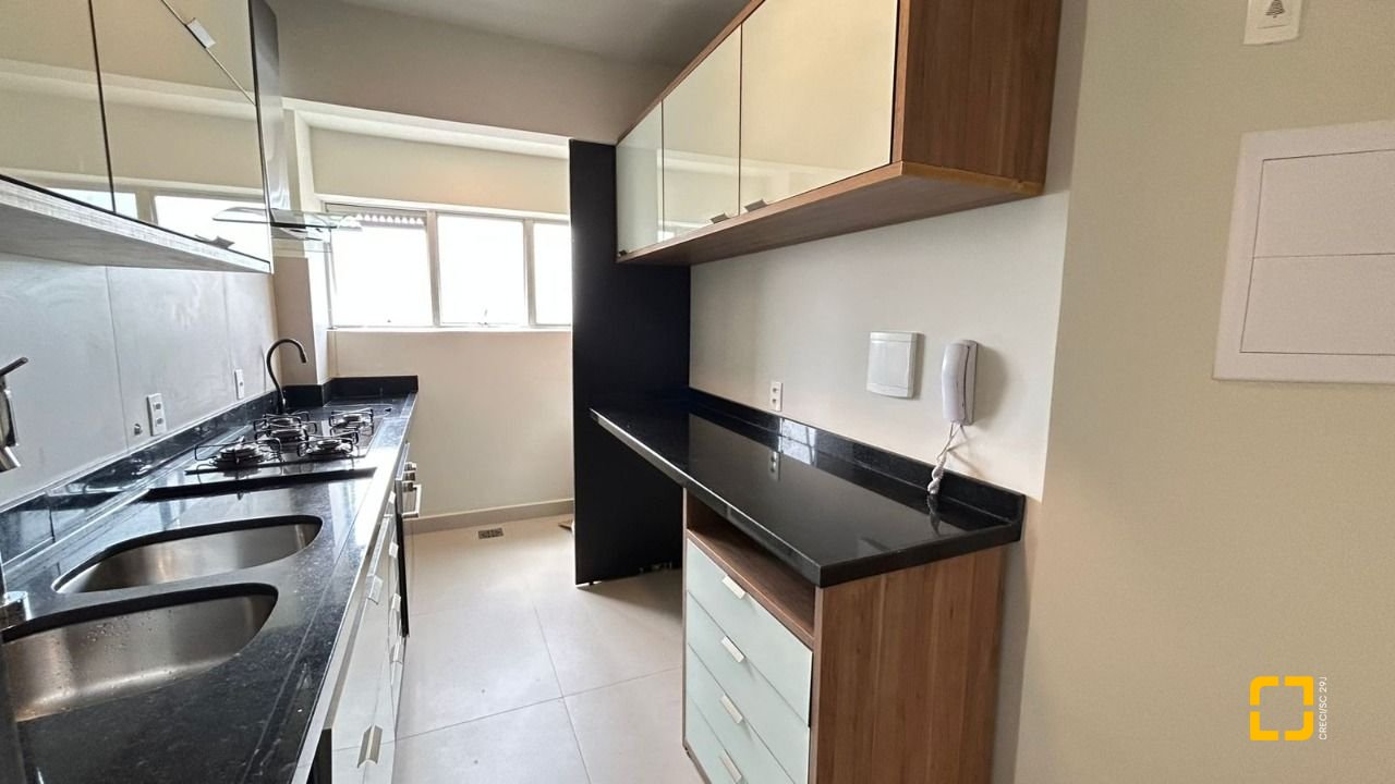 Apartamento com 89m², 4 quartos (sendo 1 suíte), 1 garagem, no bairro Trindade em Florianópolis