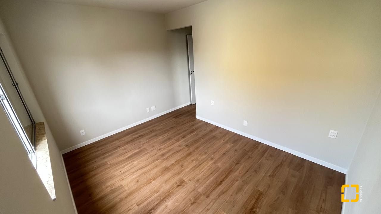 Apartamento com 89m², 4 quartos (sendo 1 suíte), 1 garagem, no bairro Trindade em Florianópolis