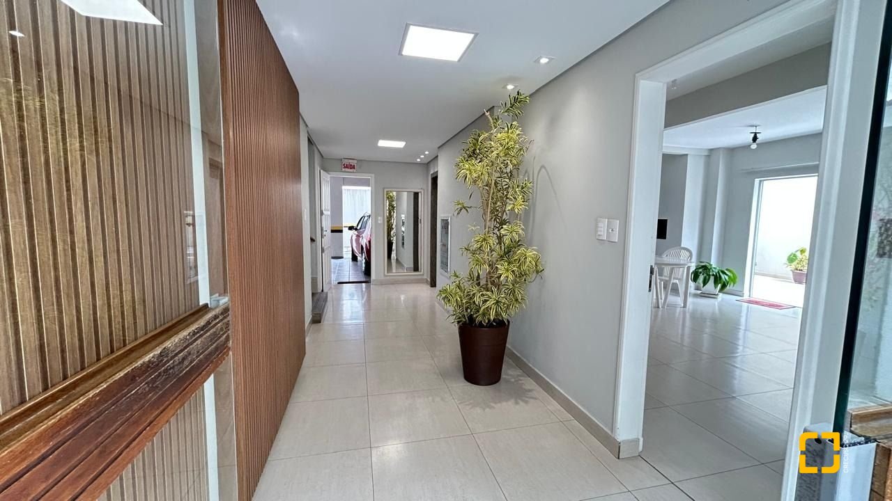 Apartamento com 89m², 4 quartos (sendo 1 suíte), 1 garagem, no bairro Trindade em Florianópolis