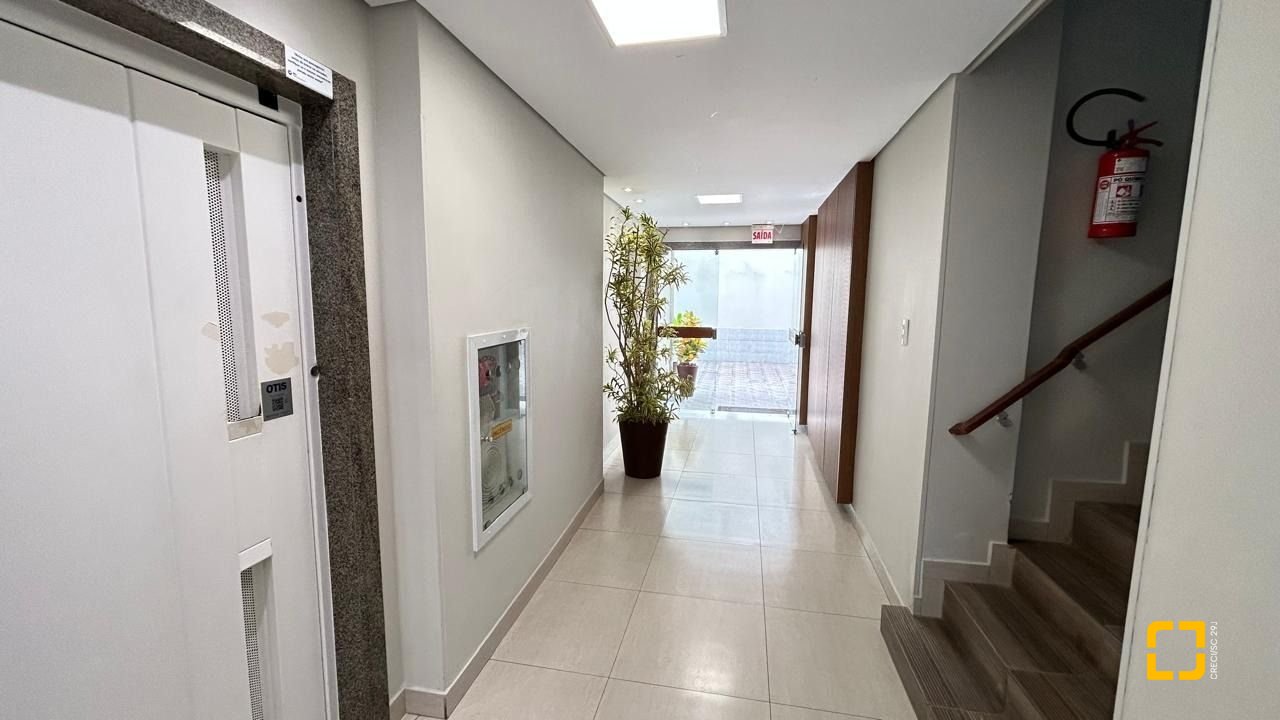 Apartamento com 89m², 4 quartos (sendo 1 suíte), 1 garagem, no bairro Trindade em Florianópolis