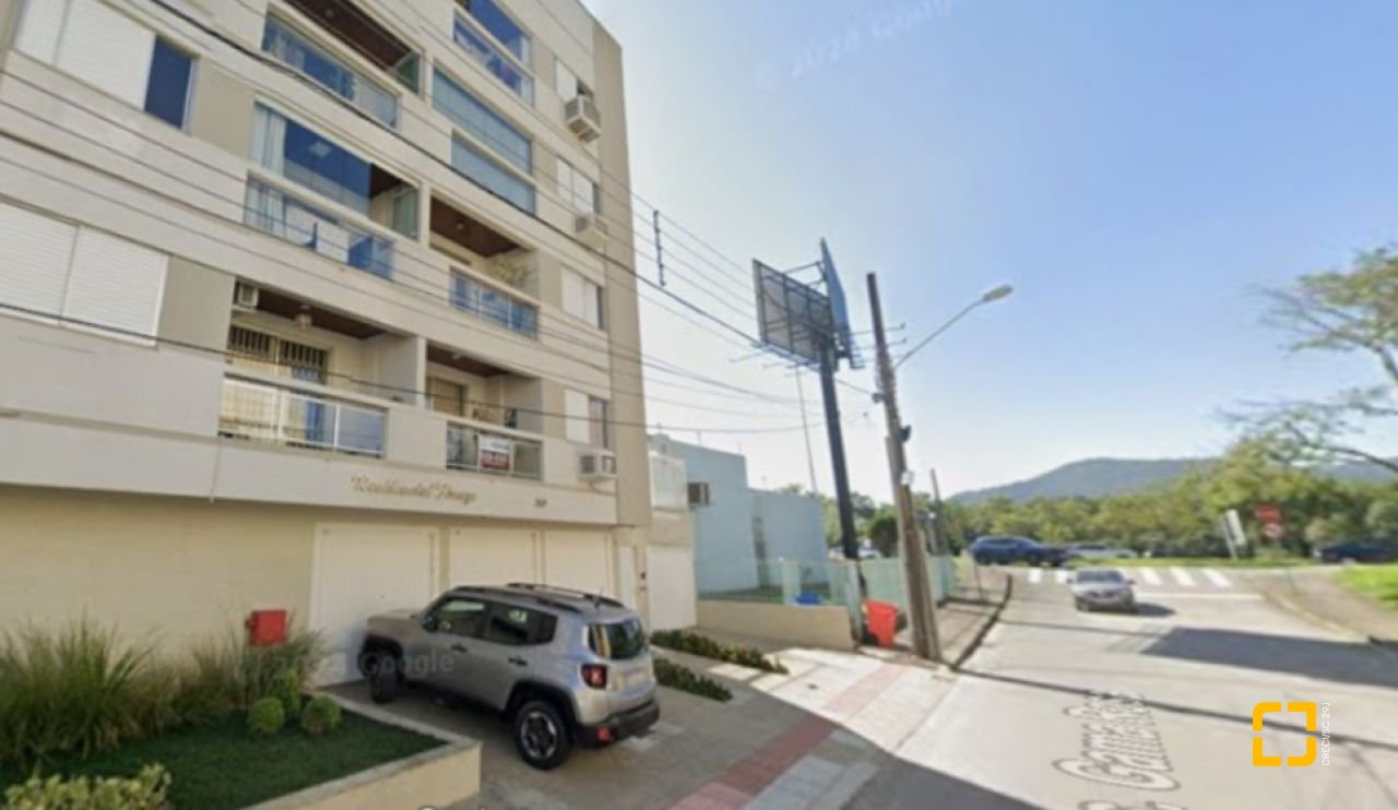 Apartamento com 89m², 4 quartos (sendo 1 suíte), 1 garagem, no bairro Trindade em Florianópolis