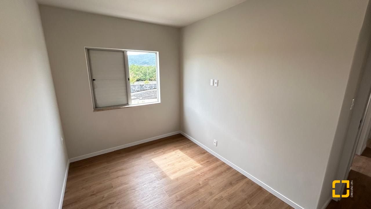Apartamento com 89m², 4 quartos (sendo 1 suíte), 1 garagem, no bairro Trindade em Florianópolis