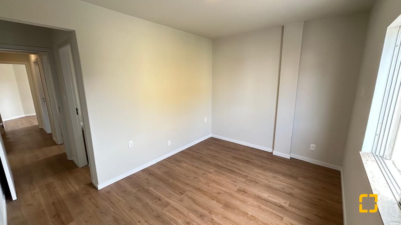 Apartamento com 89m², 4 quartos (sendo 1 suíte), 1 garagem, no bairro Trindade em Florianópolis