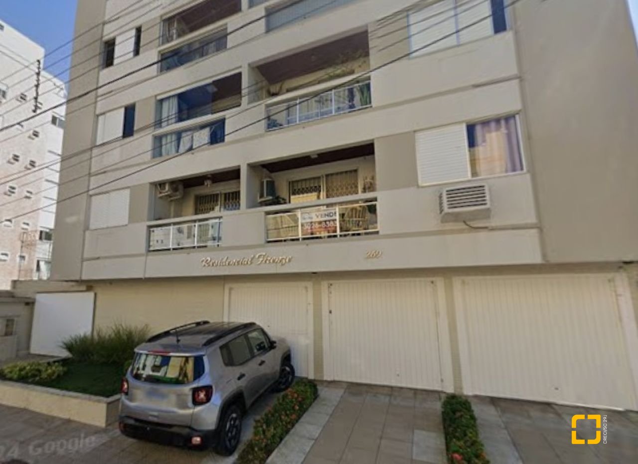 Apartamento com 89m², 4 quartos (sendo 1 suíte), 1 garagem, no bairro Trindade em Florianópolis