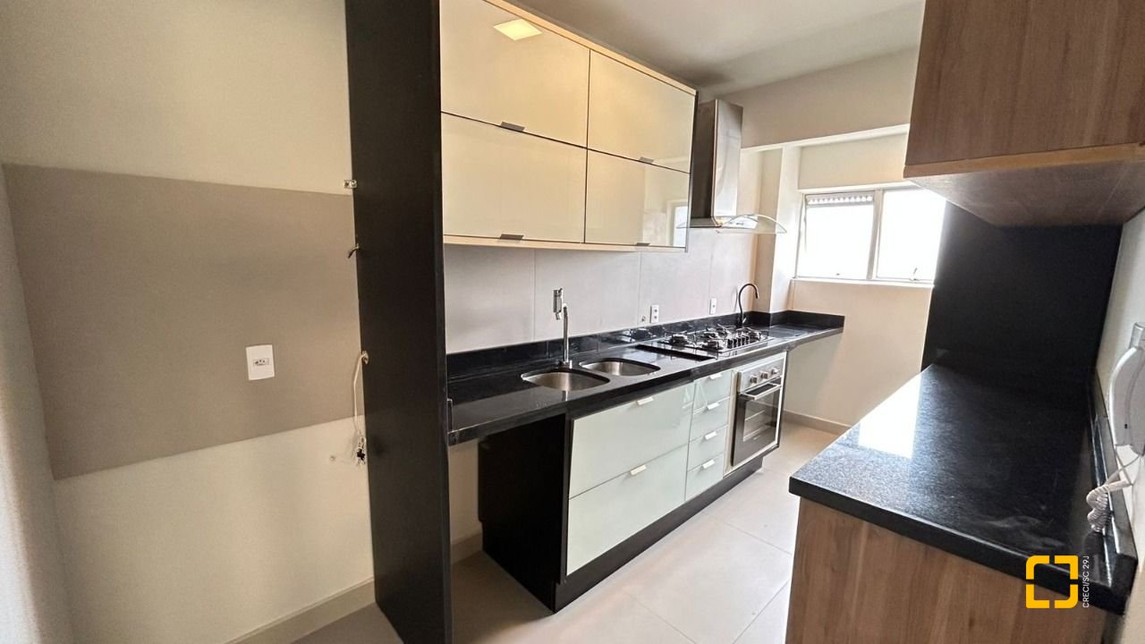Apartamento com 89m², 4 quartos (sendo 1 suíte), 1 garagem, no bairro Trindade em Florianópolis