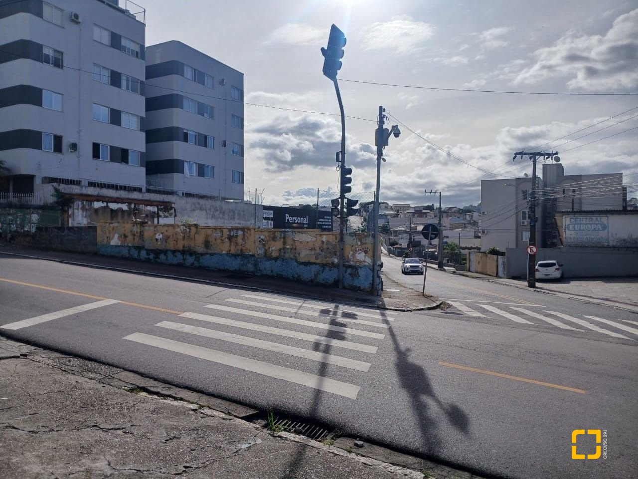 Terreno com 464m², no bairro Estreito em Florianópolis