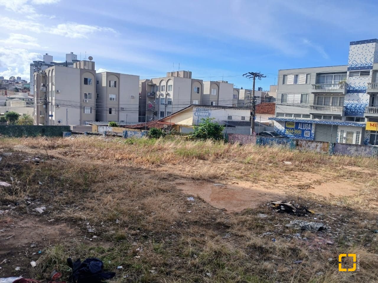 Terreno com 464m², no bairro Estreito em Florianópolis