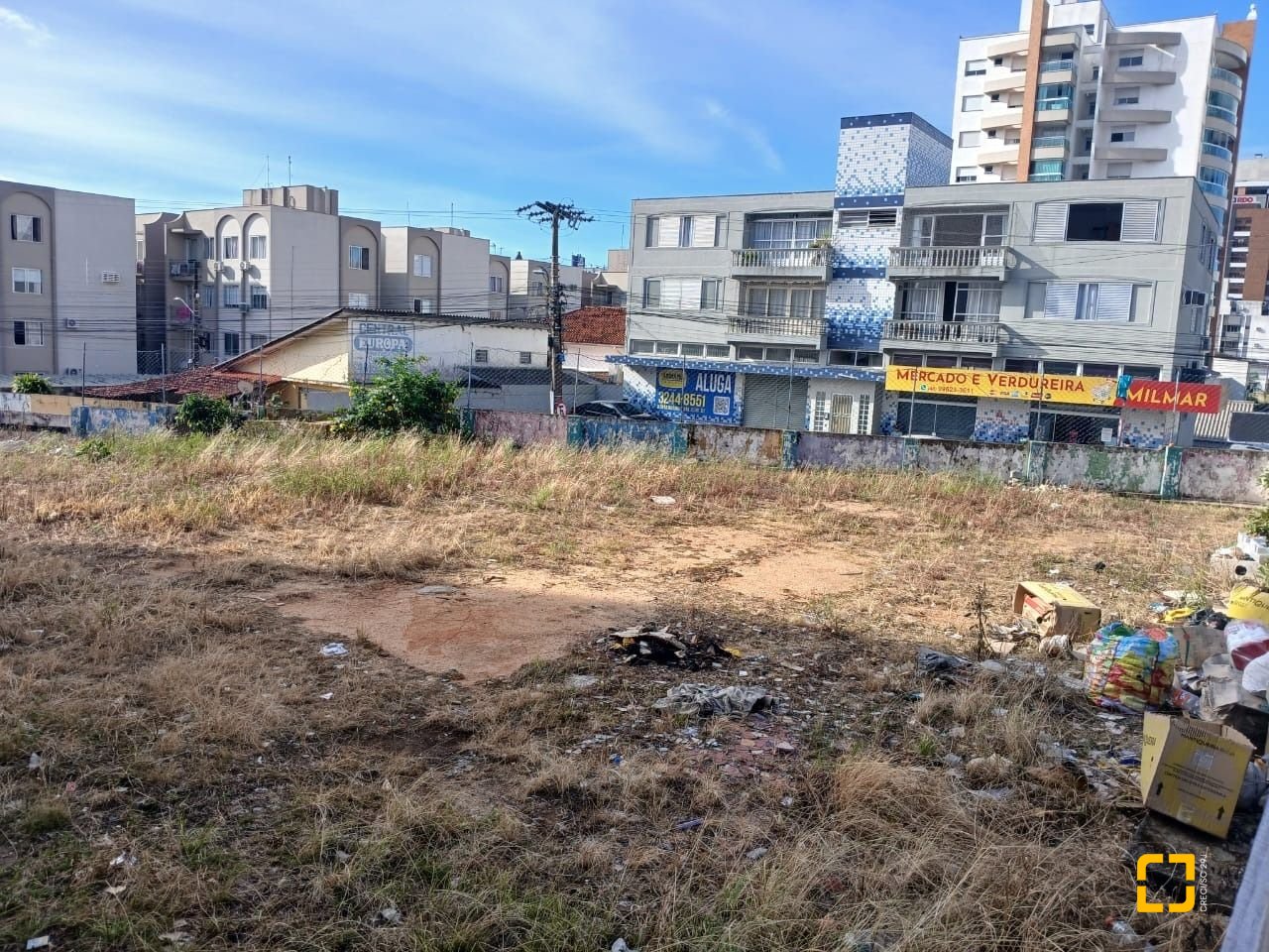 Terreno com 464m², no bairro Estreito em Florianópolis
