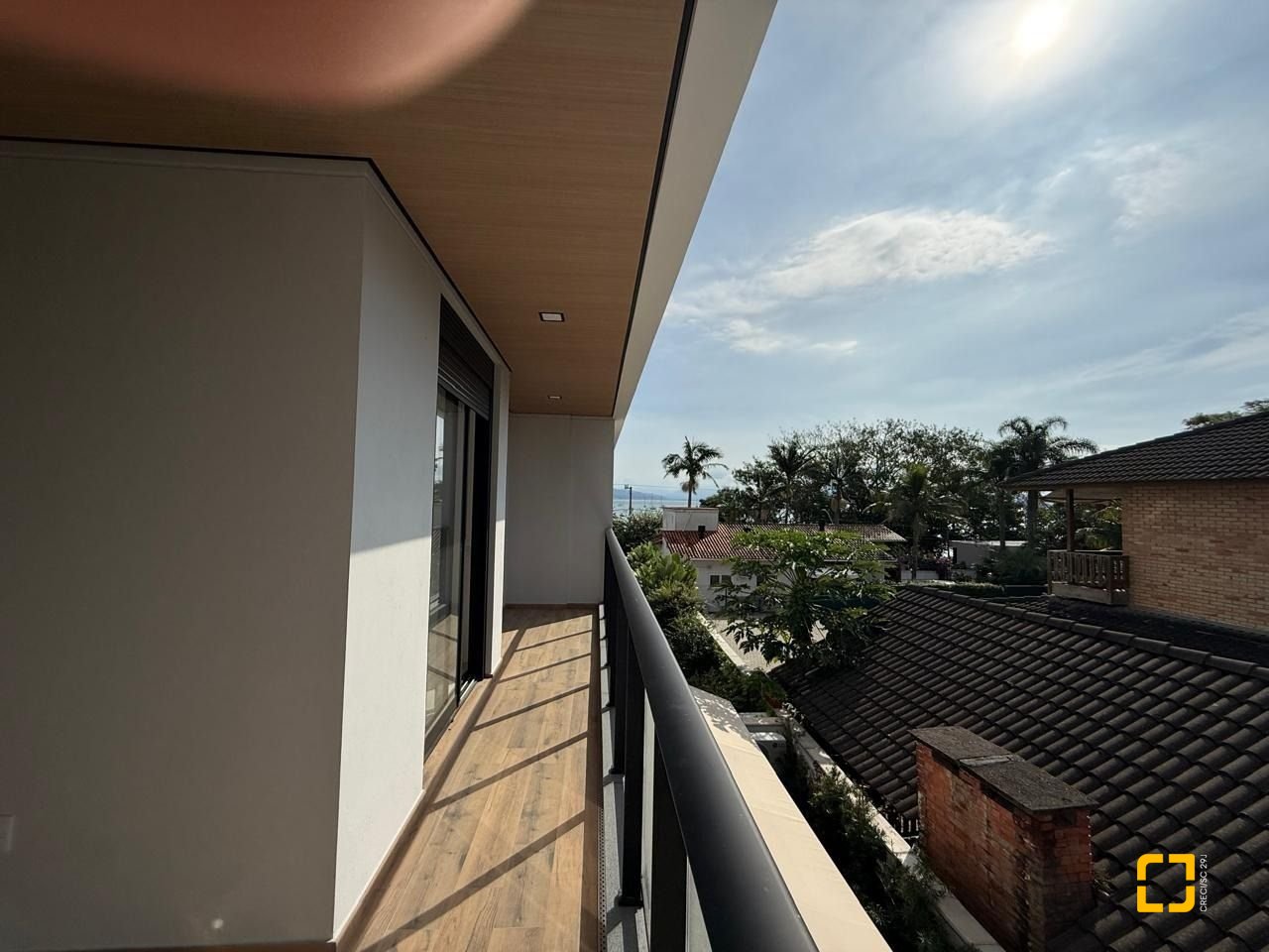 Apartamento com 92m², 2 quartos (sendo 2 suítes), 2 garagens, no bairro Santo Antônio de Lisboa em Florianópolis