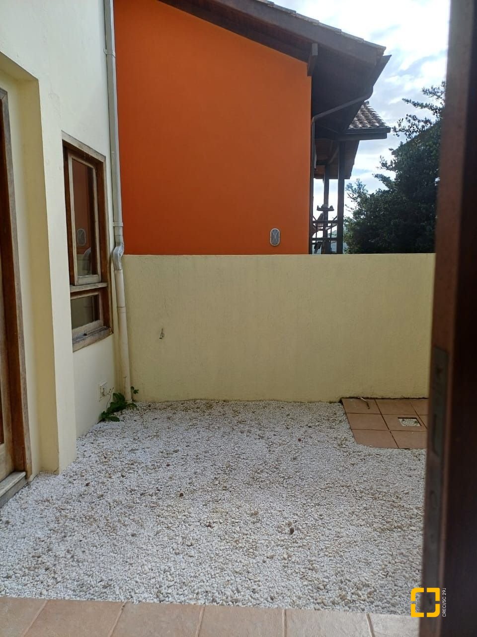 Casa de Condomínio com 200m², 3 quartos (sendo 1 suíte), 2 garagens, no bairro Santo Antônio de Lisboa em Florianópolis
