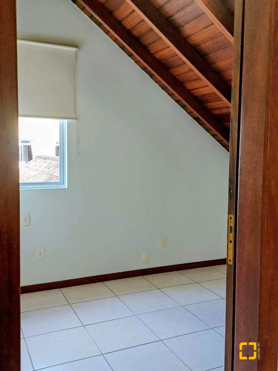 Casa de Condomínio com 200m², 3 quartos (sendo 1 suíte), 2 garagens, no bairro Santo Antônio de Lisboa em Florianópolis