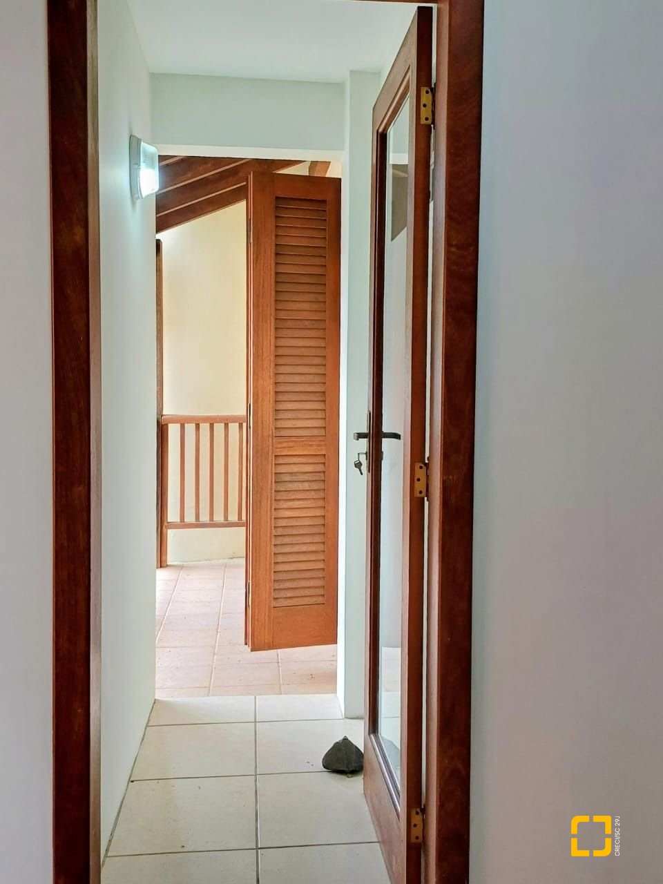 Casa de Condomínio com 200m², 3 quartos (sendo 1 suíte), 2 garagens, no bairro Santo Antônio de Lisboa em Florianópolis