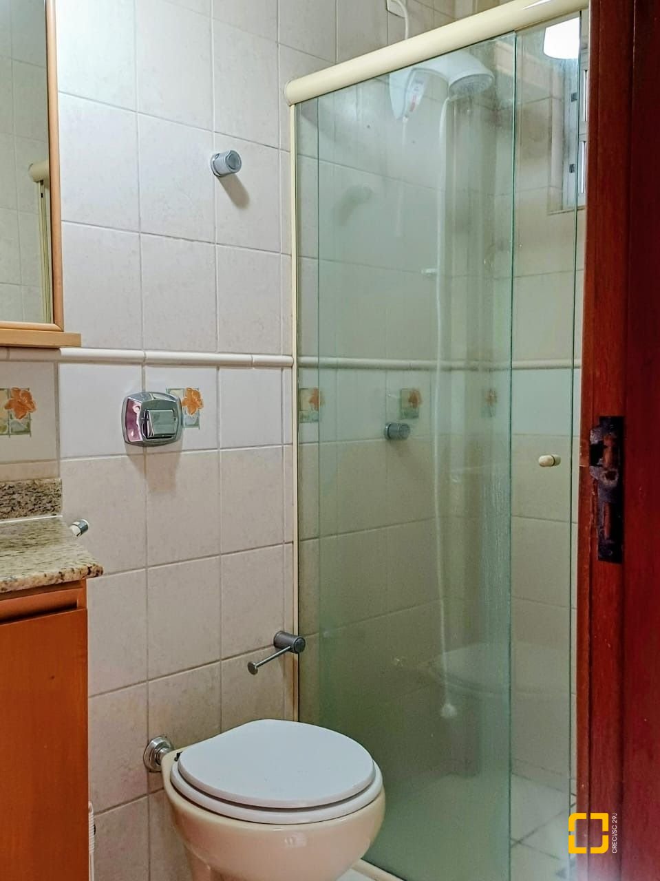 Casa de Condomínio com 200m², 3 quartos (sendo 1 suíte), 2 garagens, no bairro Santo Antônio de Lisboa em Florianópolis