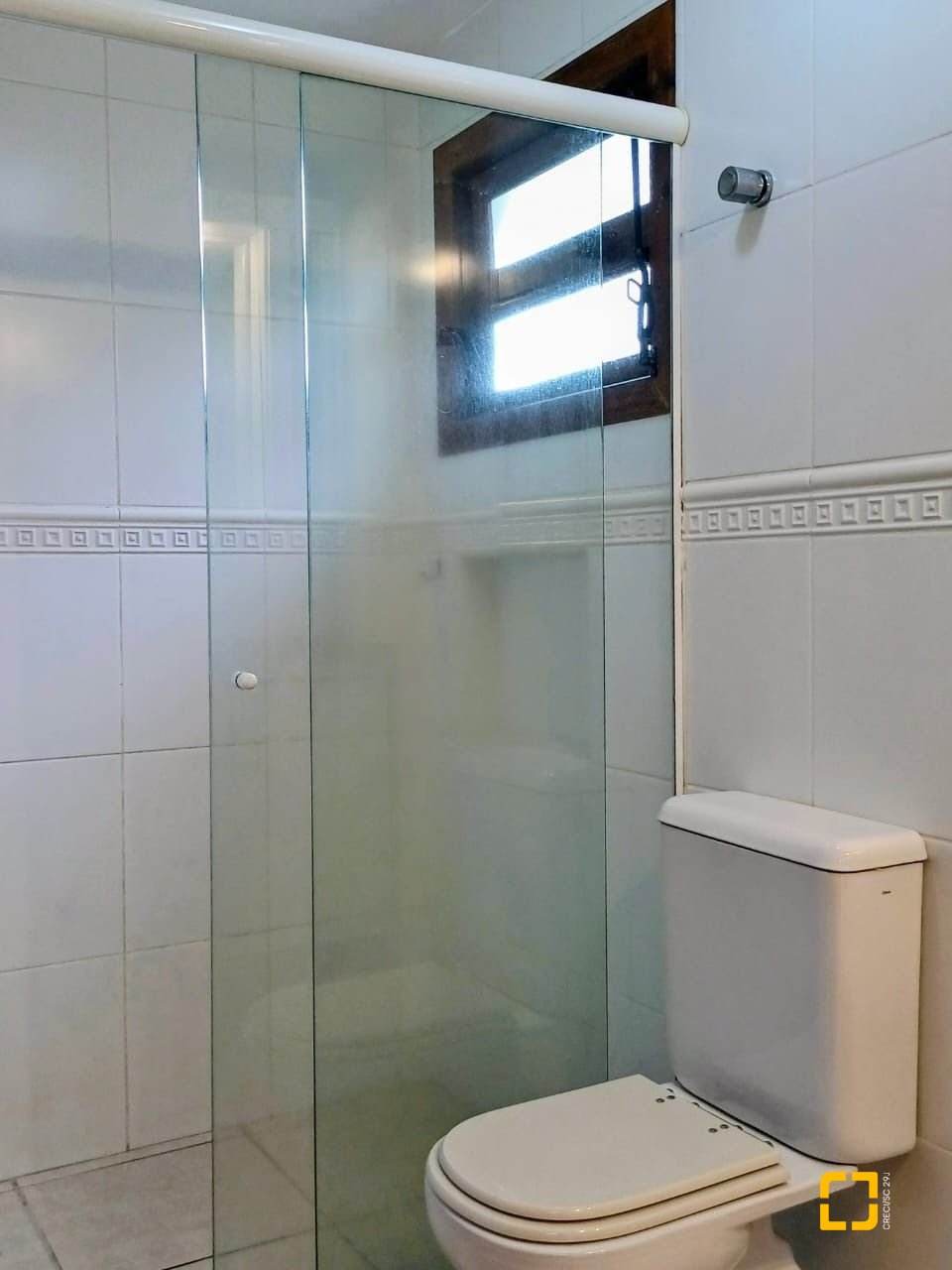 Casa de Condomínio com 200m², 3 quartos (sendo 1 suíte), 2 garagens, no bairro Santo Antônio de Lisboa em Florianópolis