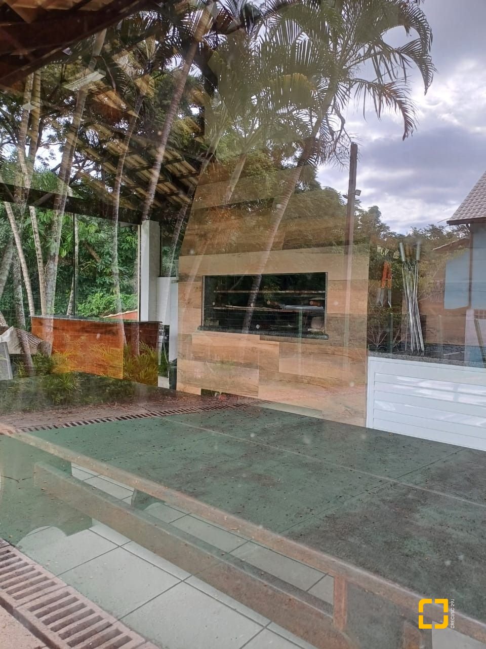 Casa de Condomínio com 200m², 3 quartos (sendo 1 suíte), 2 garagens, no bairro Santo Antônio de Lisboa em Florianópolis