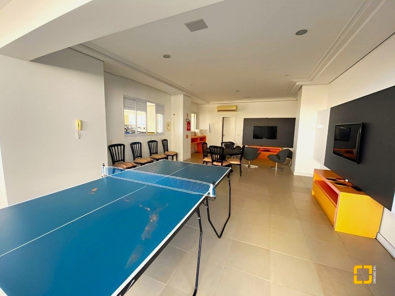 Apartamento com 156m², 6 quartos (sendo 3 suítes), 2 garagens, no bairro João Paulo em Florianópolis