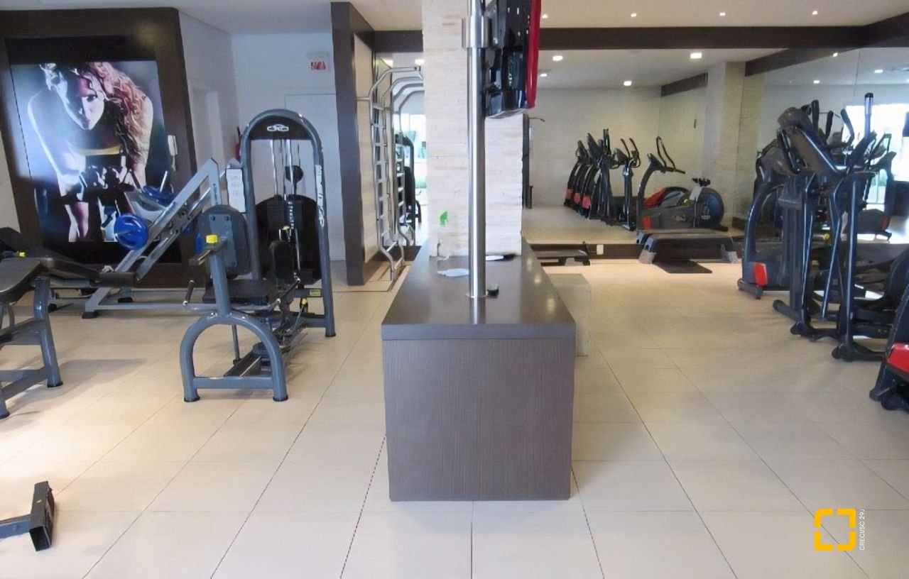 Apartamento com 156m², 6 quartos (sendo 3 suítes), 2 garagens, no bairro João Paulo em Florianópolis