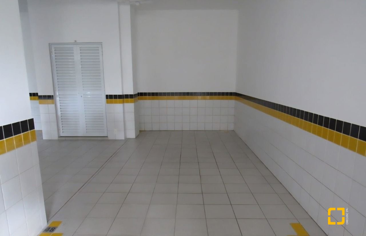 Apartamento com 156m², 6 quartos (sendo 3 suítes), 2 garagens, no bairro João Paulo em Florianópolis