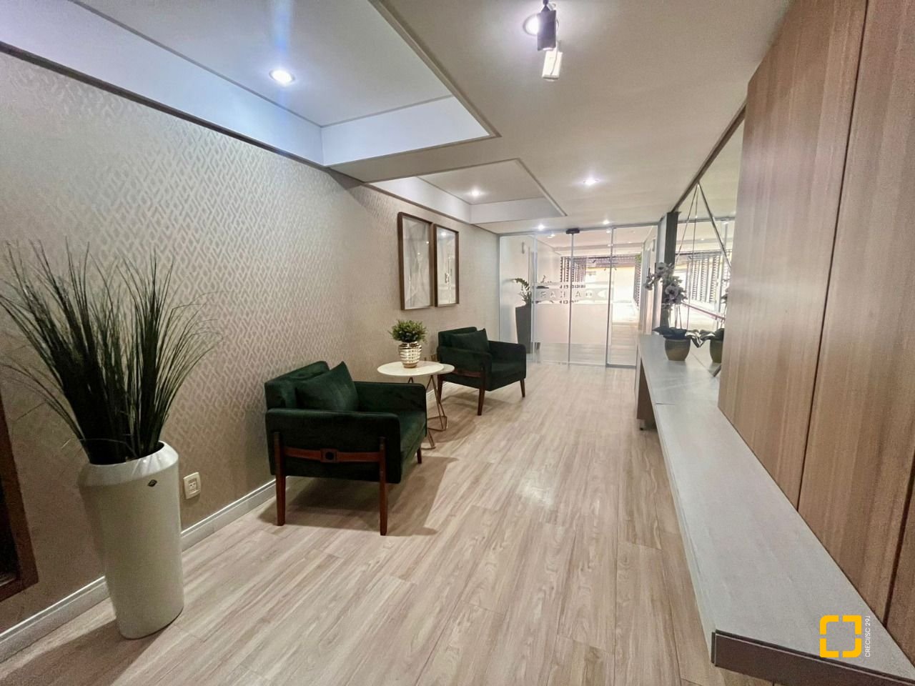 Apartamento com 75m², 4 quartos (sendo 1 suíte), 1 garagem, no bairro Itacorubi em Florianópolis
