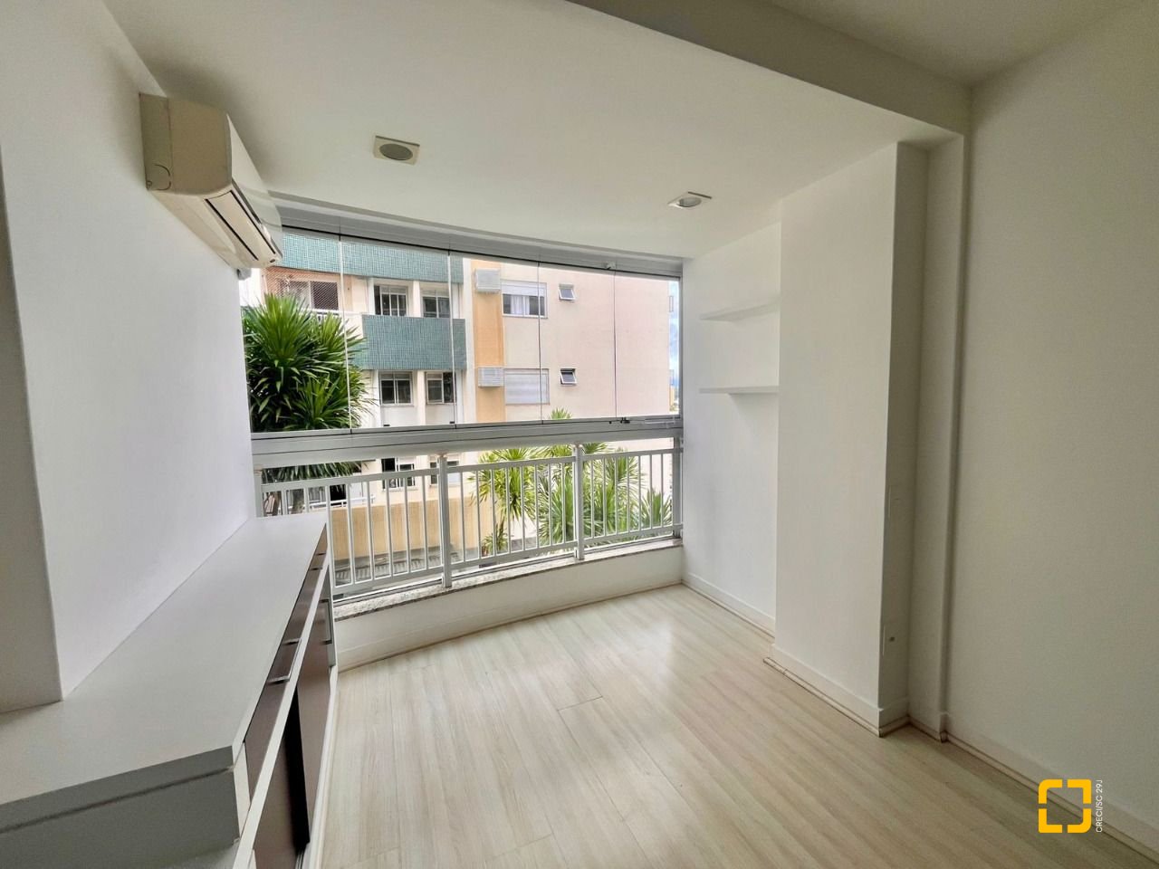 Apartamento com 75m², 4 quartos (sendo 1 suíte), 1 garagem, no bairro Itacorubi em Florianópolis