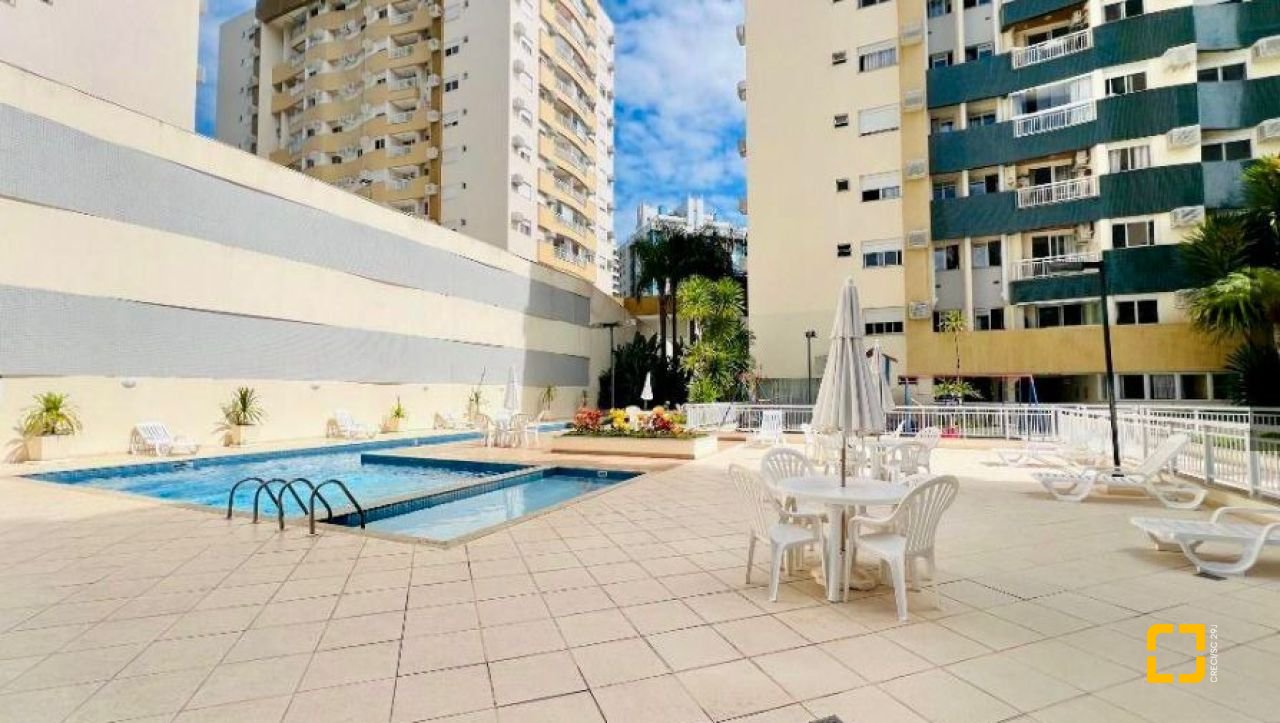 Apartamento com 75m², 4 quartos (sendo 1 suíte), 1 garagem, no bairro Itacorubi em Florianópolis