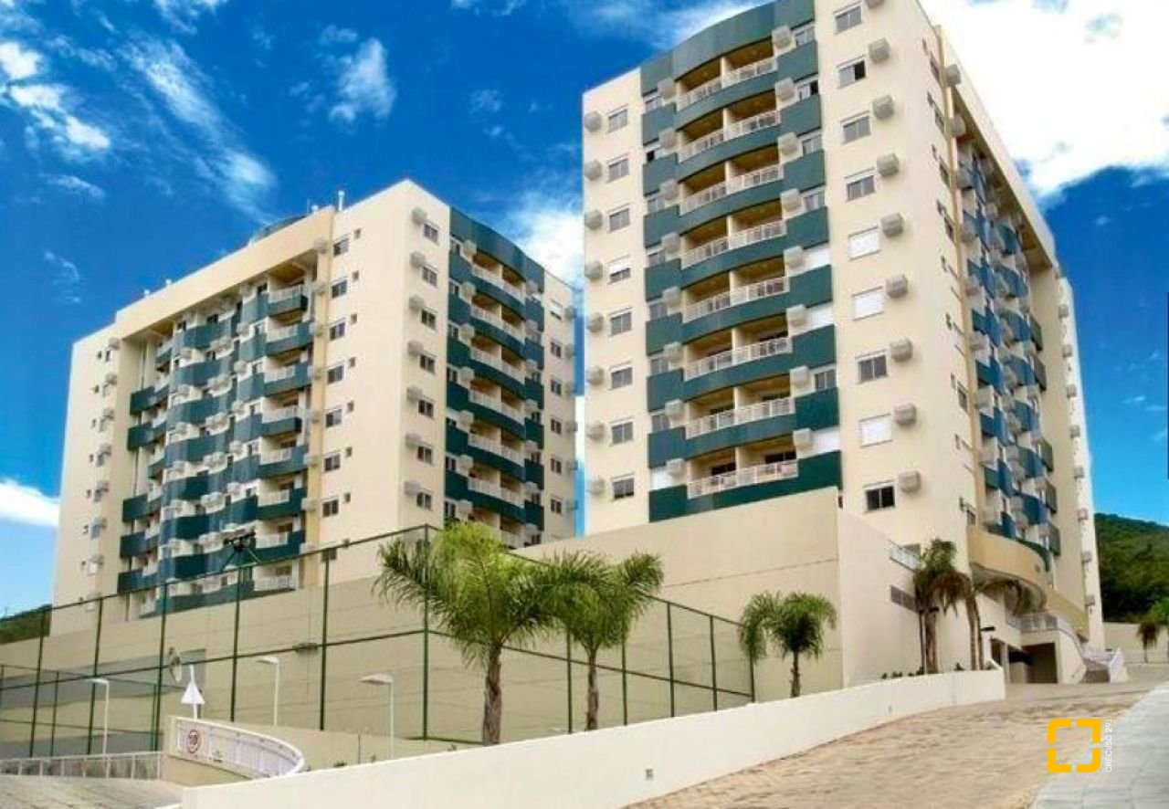 Apartamento com 75m², 4 quartos (sendo 1 suíte), 1 garagem, no bairro Itacorubi em Florianópolis