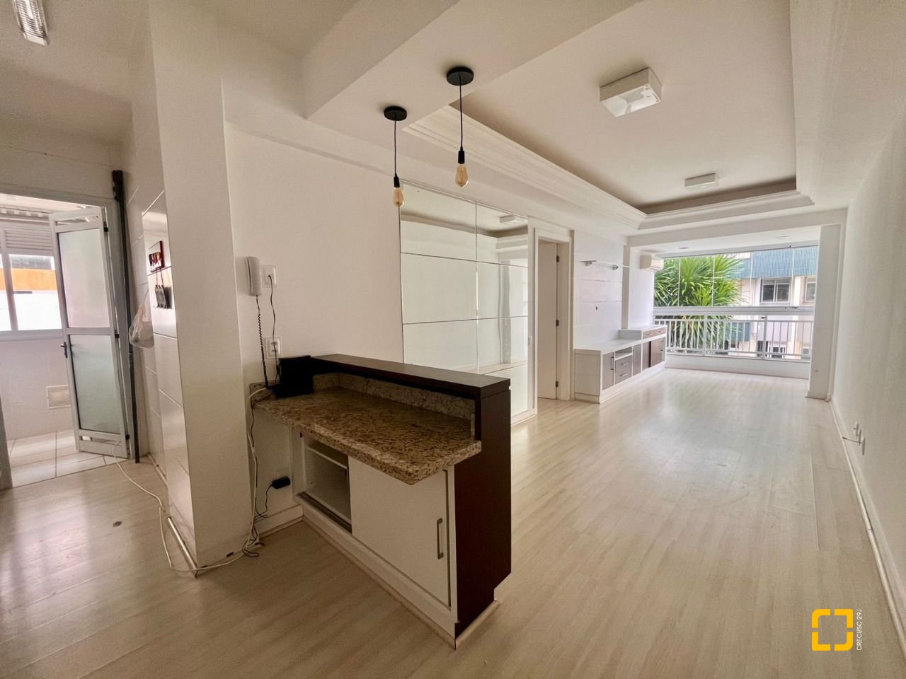 Apartamento com 75m², 4 quartos (sendo 1 suíte), 1 garagem, no bairro Itacorubi em Florianópolis