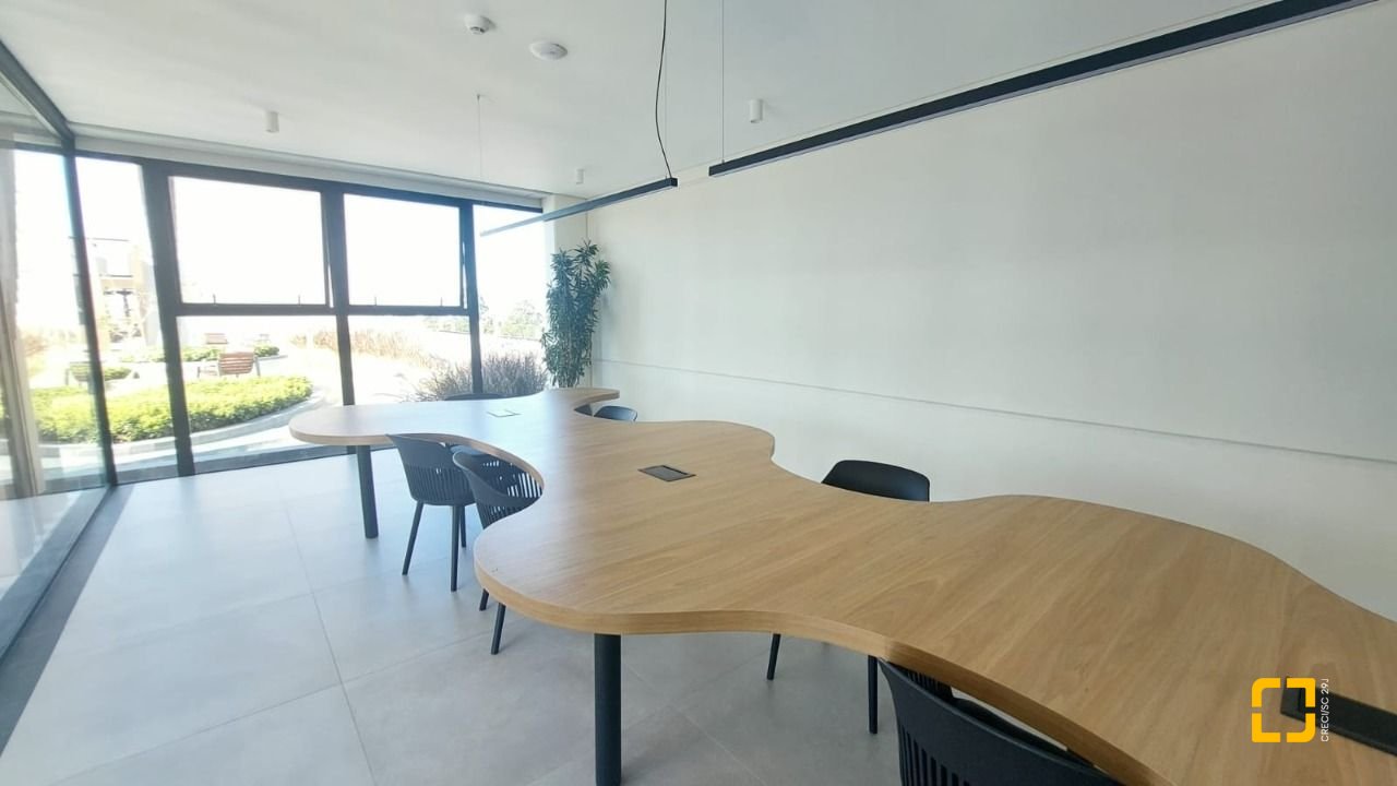 Sala com 27m², 1 garagem, no bairro Campeche em Florianópolis