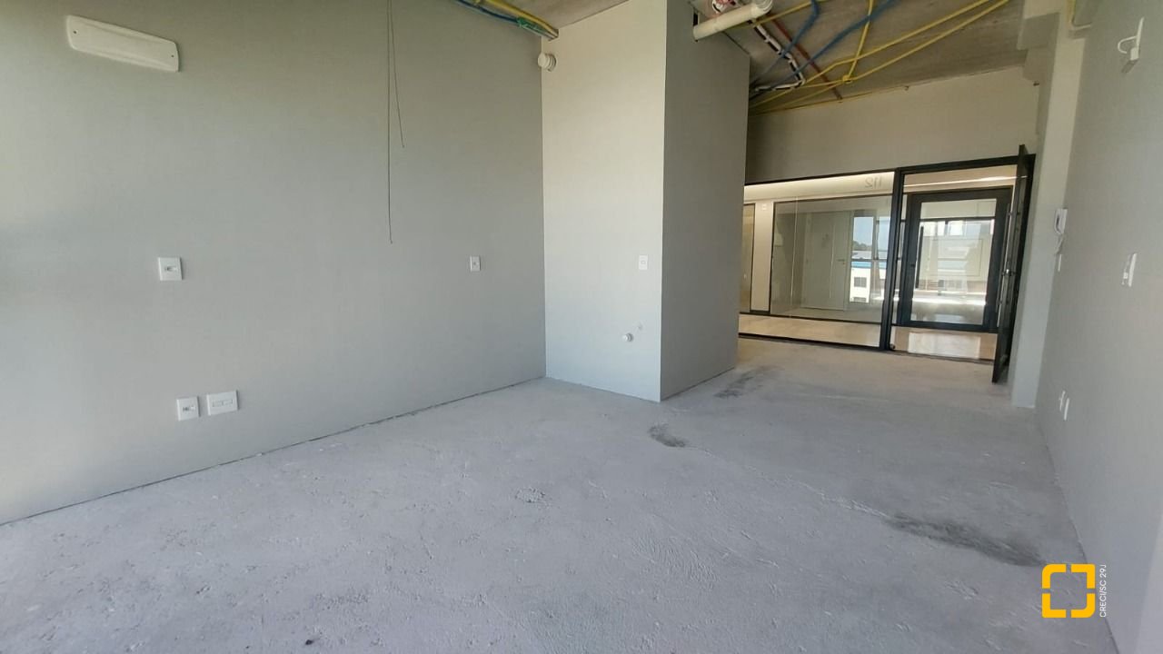 Sala com 27m², 1 garagem, no bairro Campeche em Florianópolis