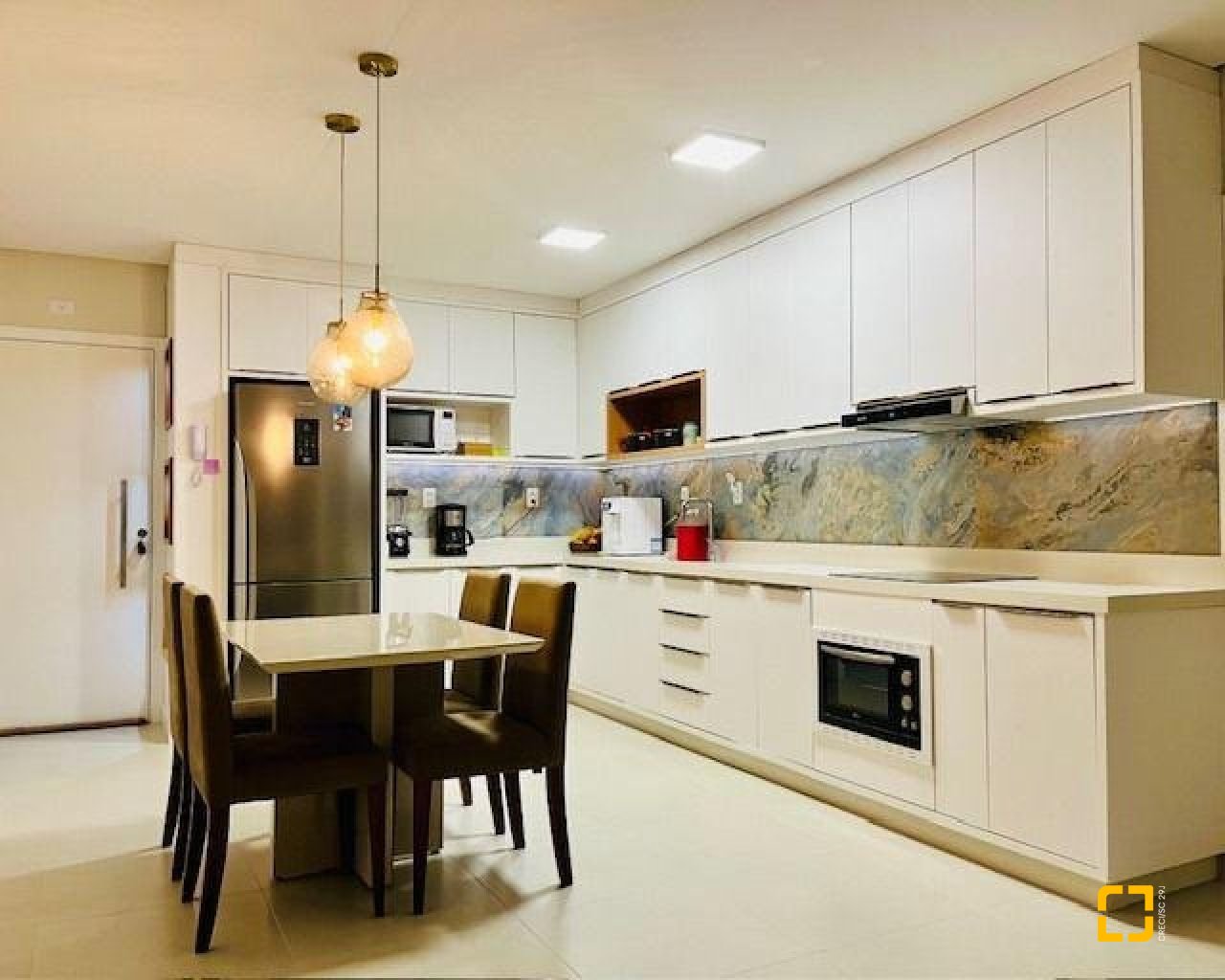 Apartamento com 75m², 3 quartos (sendo 1 suíte), 1 garagem, no bairro Ingleses em Florianópolis