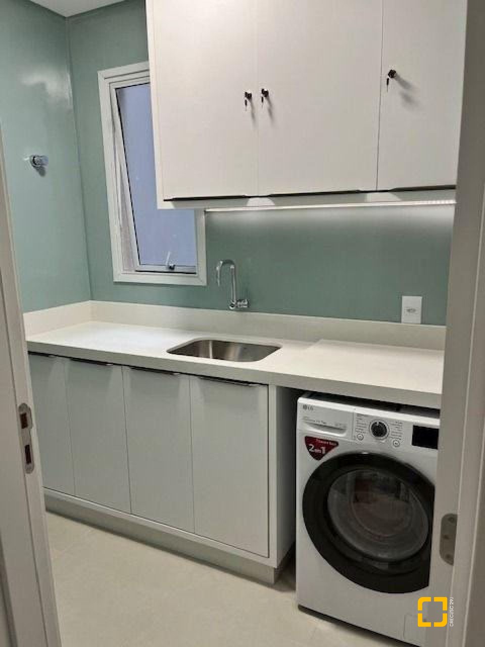 Apartamento com 75m², 3 quartos (sendo 1 suíte), 1 garagem, no bairro Ingleses em Florianópolis